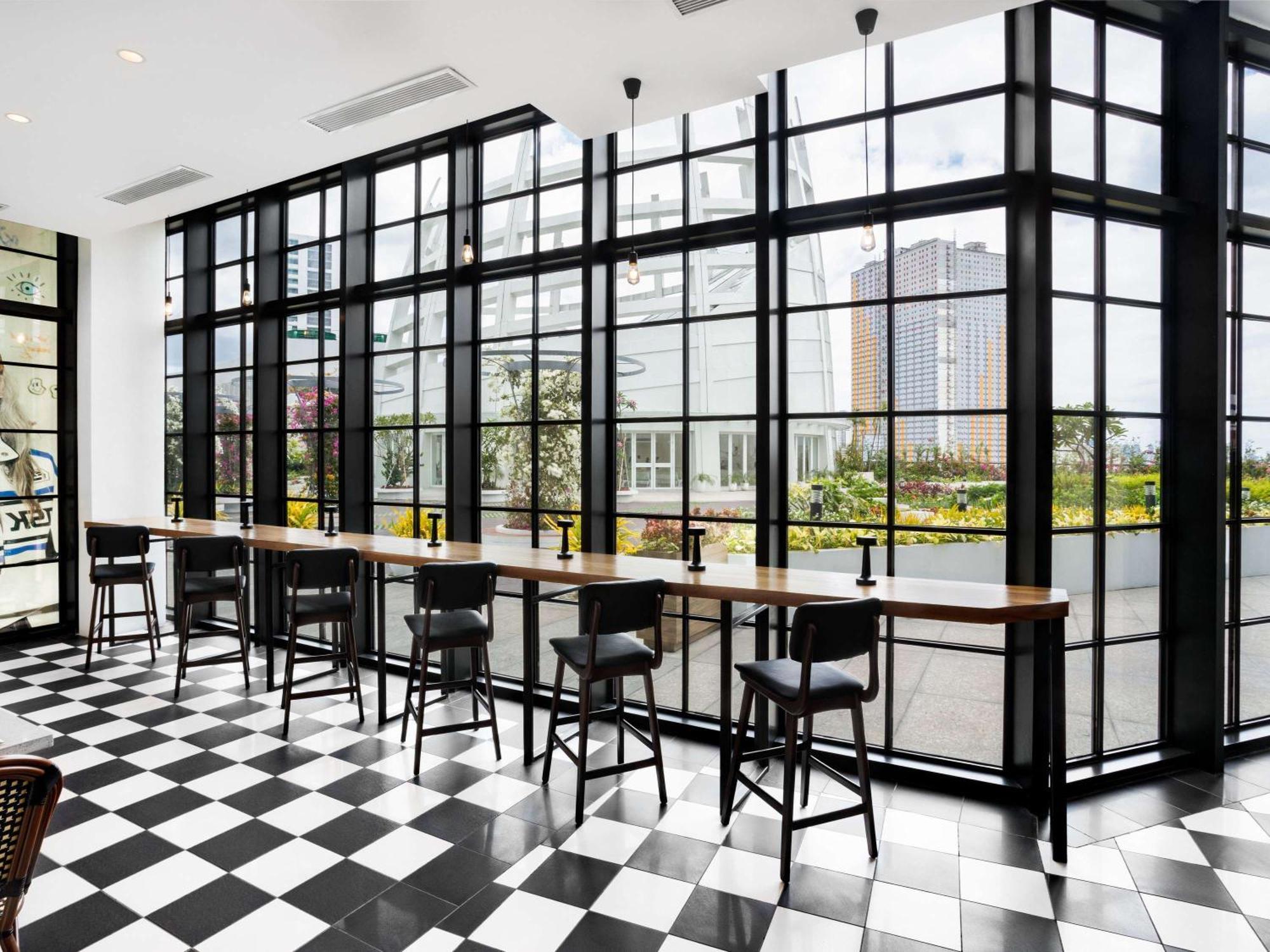 Ibis Styles Manila Araneta City ケソンシティ エクステリア 写真
