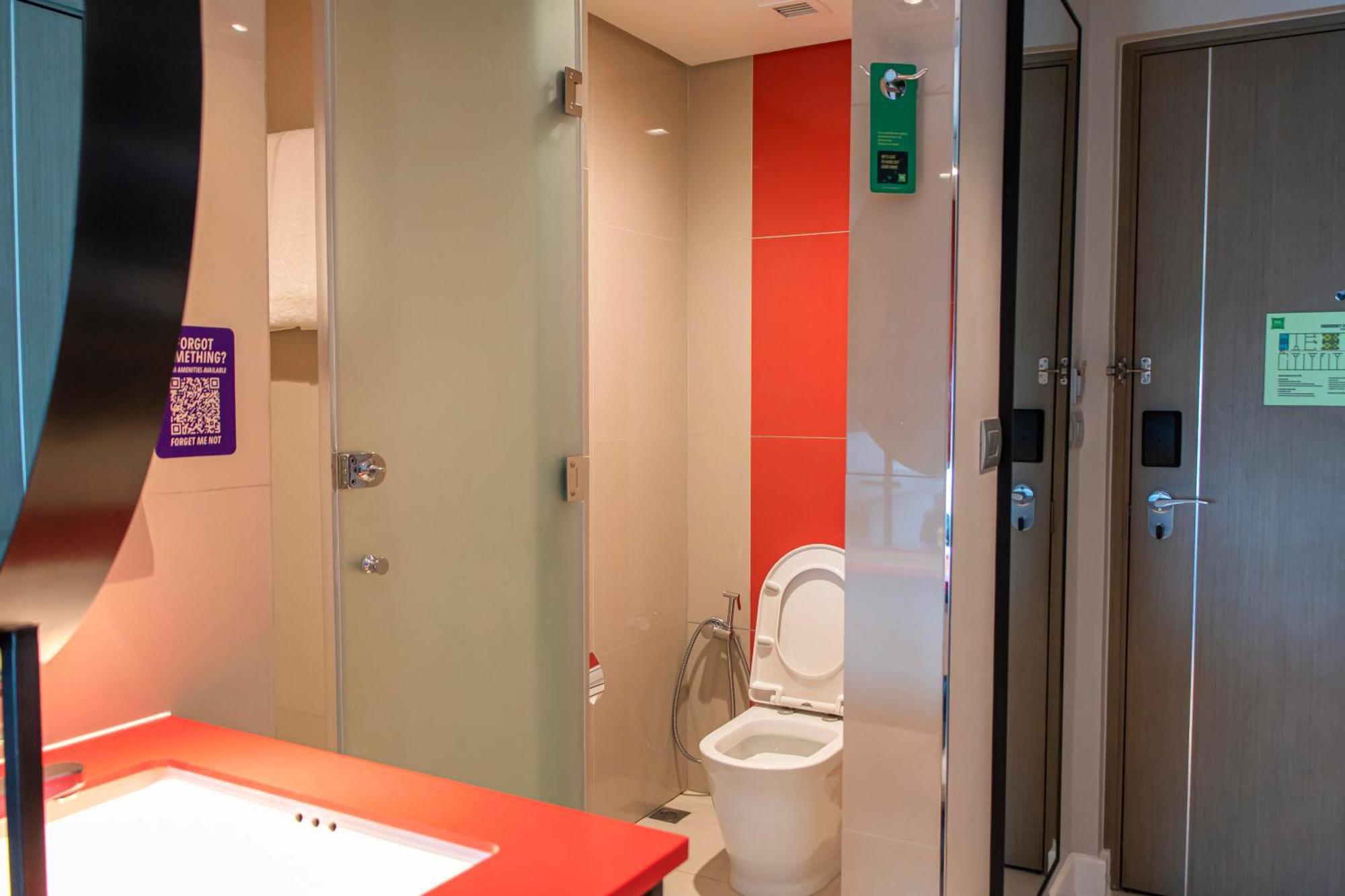 Ibis Styles Manila Araneta City ケソンシティ エクステリア 写真